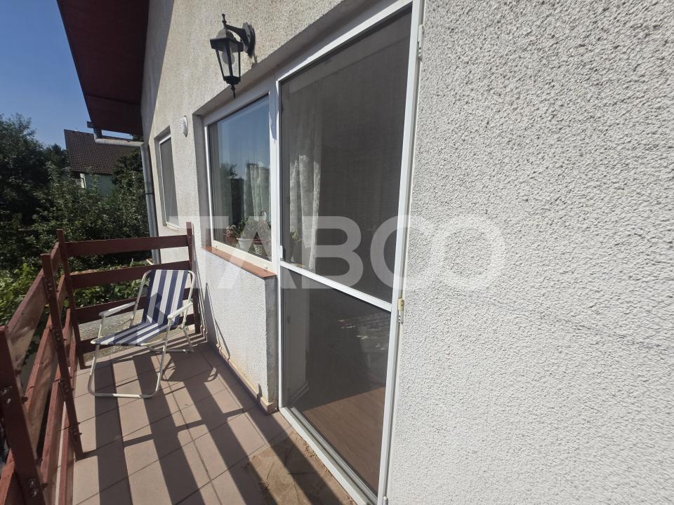 Apartament 2 camere de vanzare la casa 77mp curte si pivnita Sub Arini
