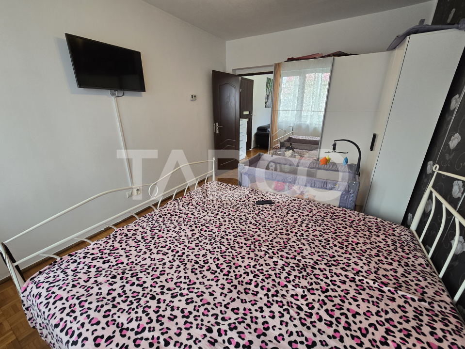 Apartament 2 camere de vanzare mobilat cu balcon in Terezian Sibiu