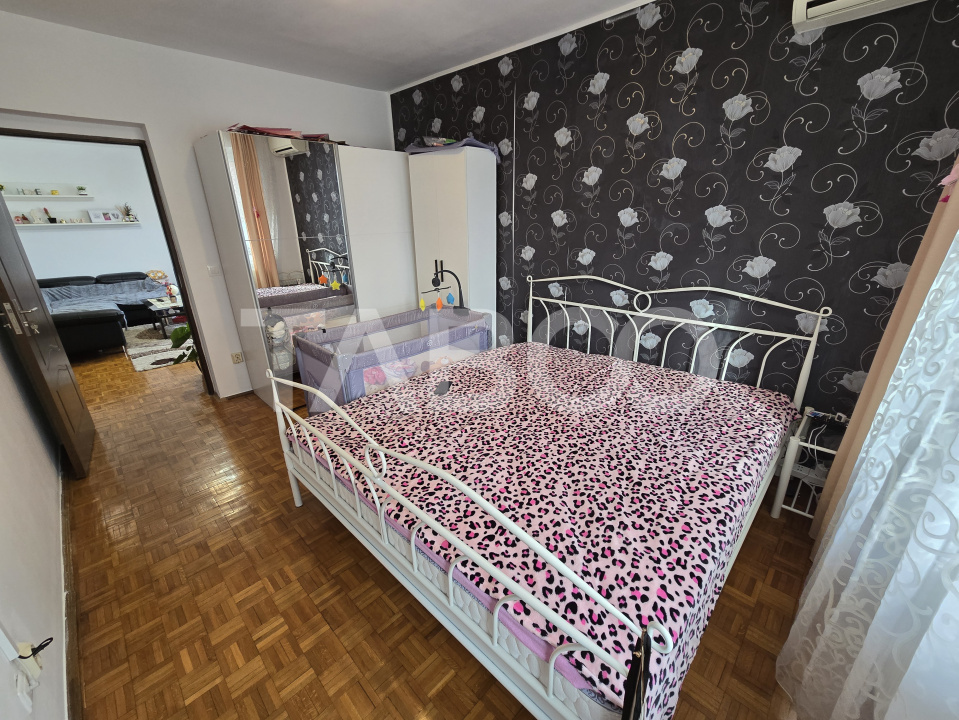 Apartament 2 camere de vanzare mobilat cu balcon in Terezian Sibiu