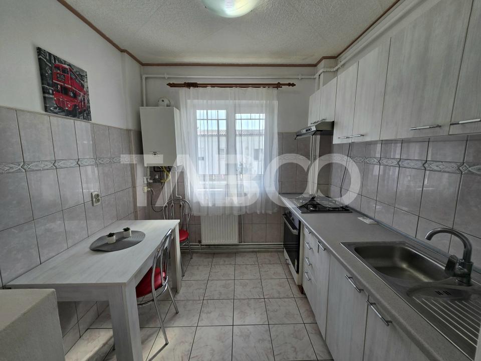 Apartament 2 camere de vanzare mobilat pivnita balcon Siretului Sibiu