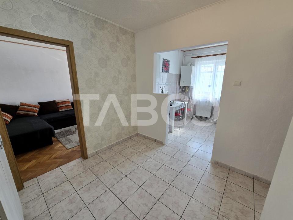Apartament 2 camere de vanzare mobilat pivnita balcon Siretului Sibiu