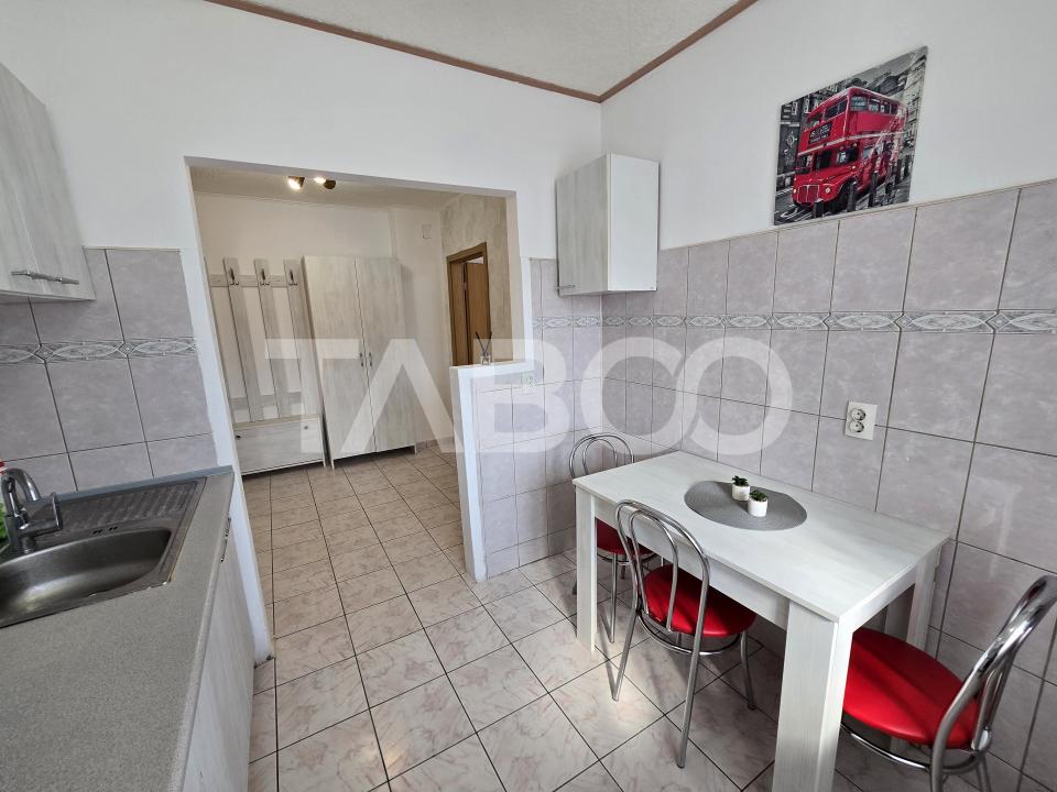 Apartament 2 camere de vanzare mobilat pivnita balcon Siretului Sibiu