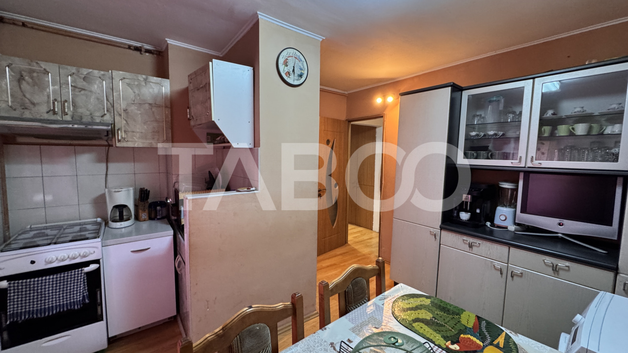 Apartament 2 camere de vanzare mobilat utilat 64 mpu Broscarie Sibiu