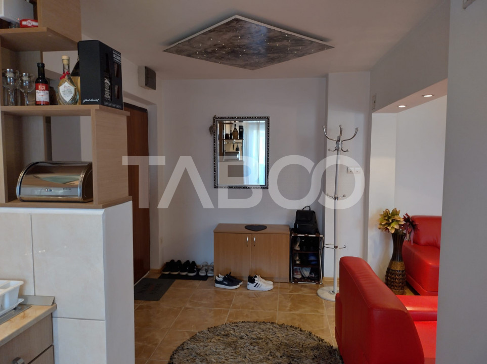 Apartament 2 camere de vanzare pivnita si balcon zona Siretului
