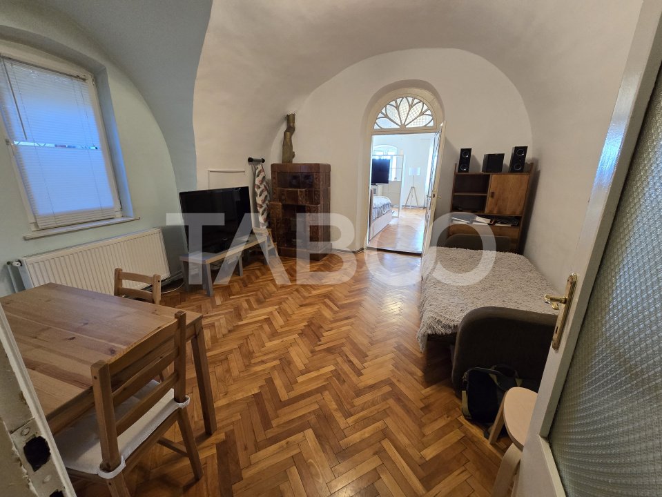 Apartament 2 camere de vanzare regim hotelier Centrul Istoric Sibiu