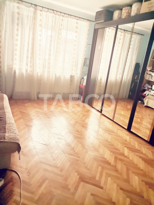 Apartament 2 camere de vanzare semidecomandat 48 mp zona Milea Sibiu