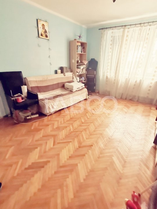 Apartament 2 camere de vanzare semidecomandat 48 mp zona Milea Sibiu