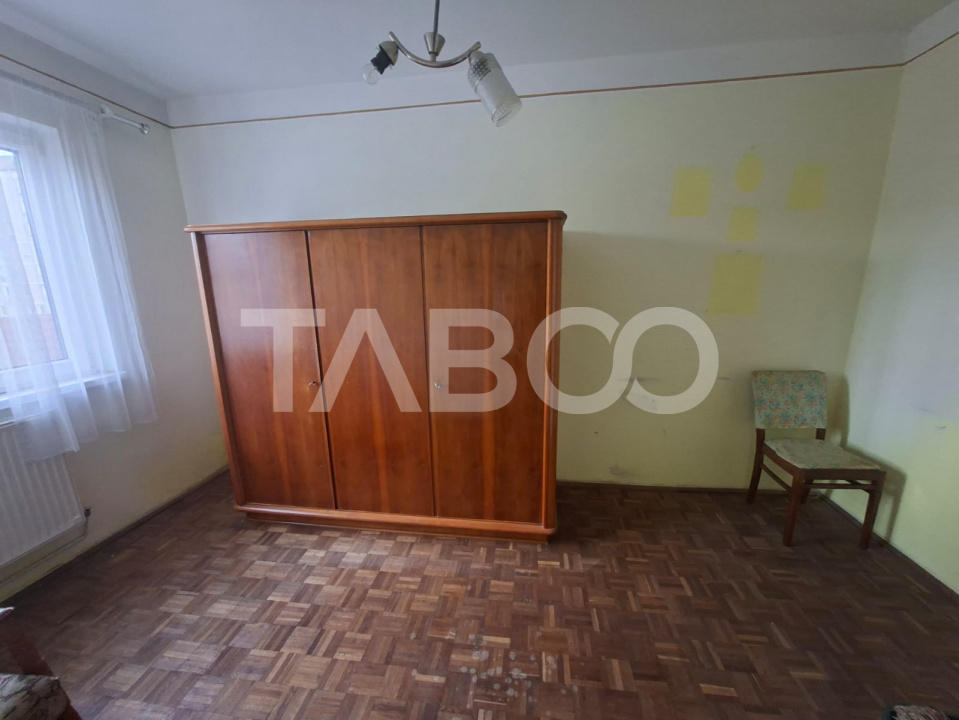 Apartament 2 camere de vanzare strada Luptei la etajul 3