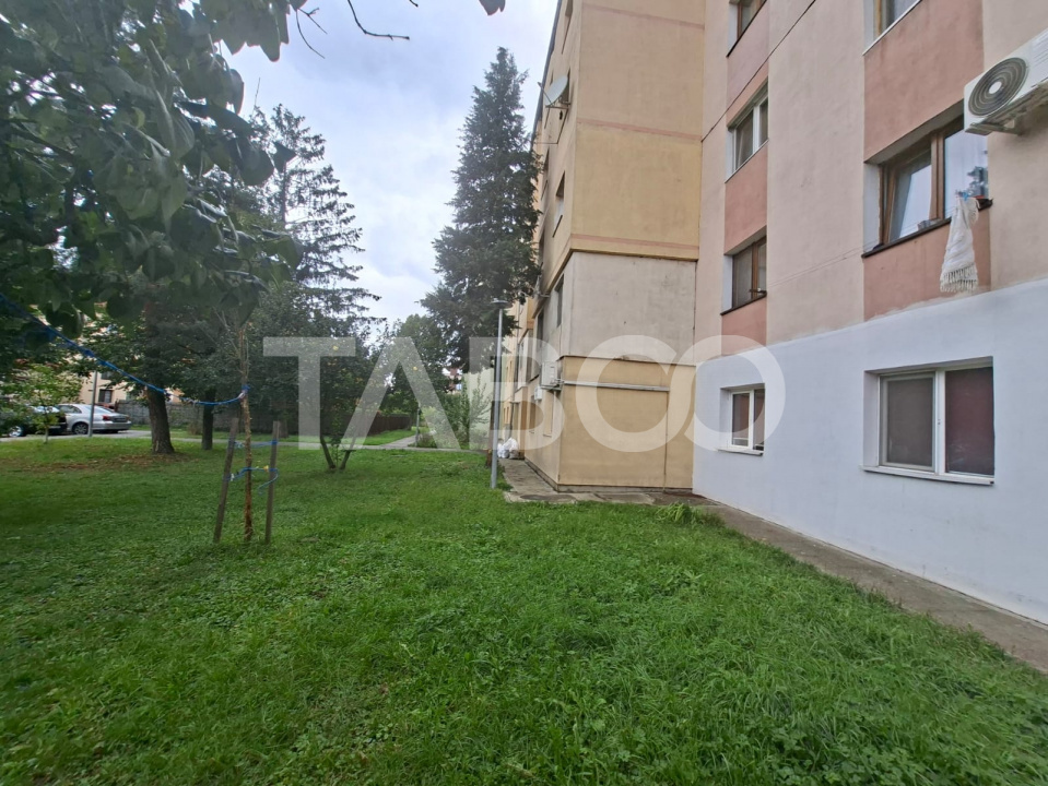 Apartament 2 camere de vanzare strada Luptei la etajul 3