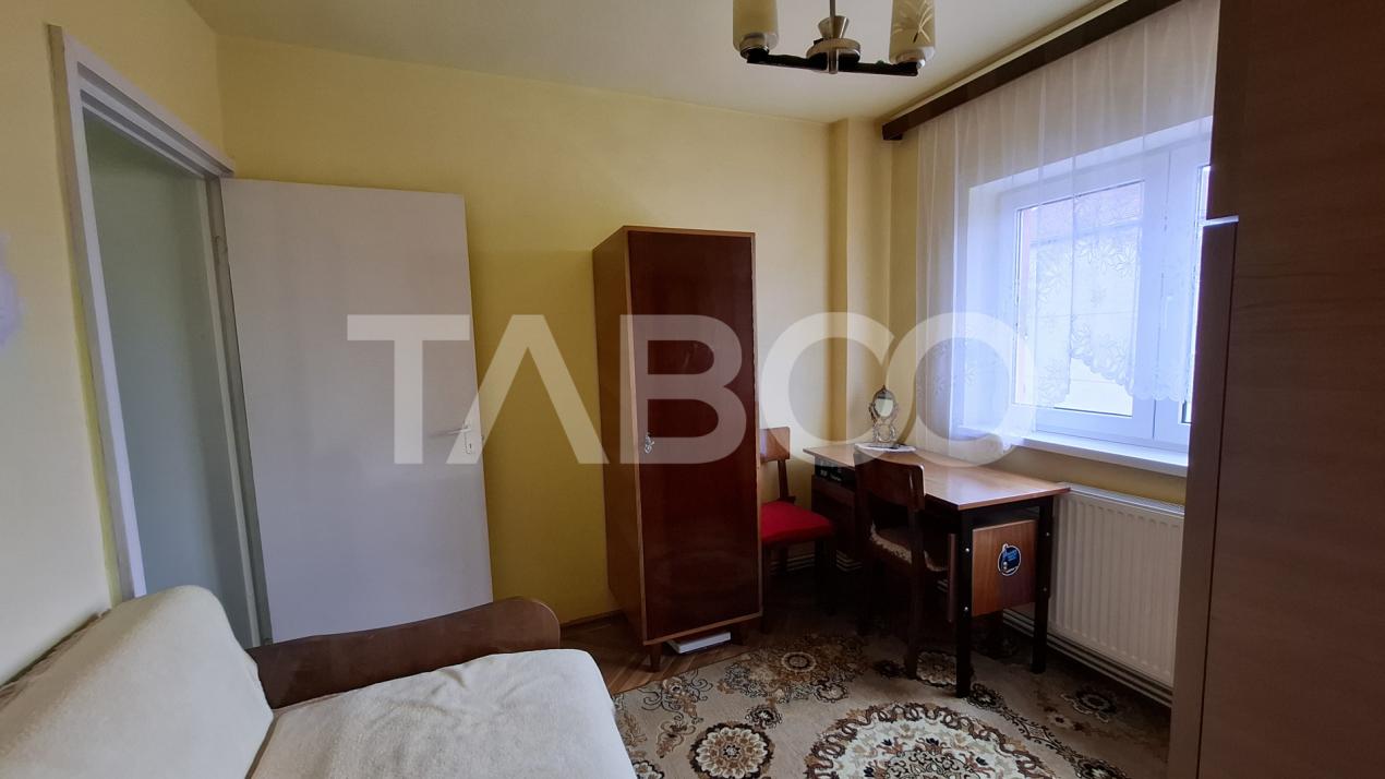 Apartament 2 camere decomandat 43 mp zona Calea Dumbravii Siretului
