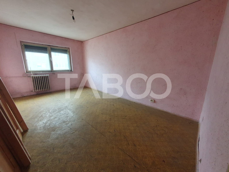 Apartament 2 camere decomandat 45 mp utili zona Plopului in Fagaras - Plopului