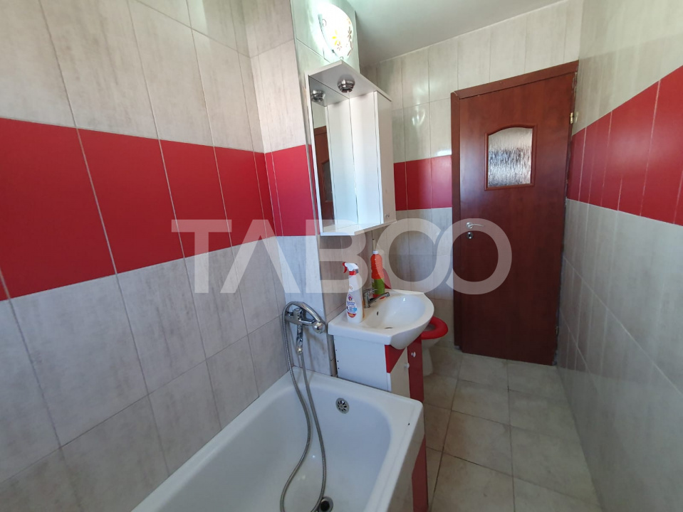 Apartament 2 camere decomandat 60 mp + balcon zona Octavian Paler