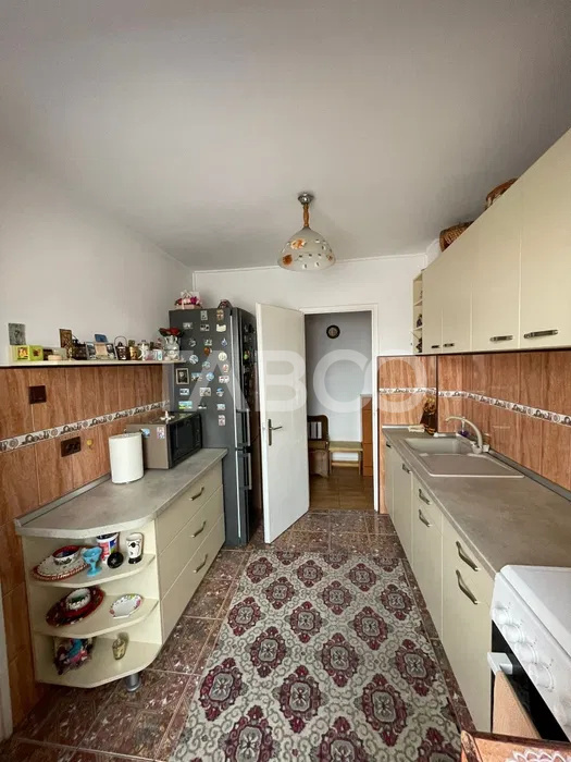 Apartament 2 camere decomandat 62 mp pivnita zona Central-Dioda Sibiu