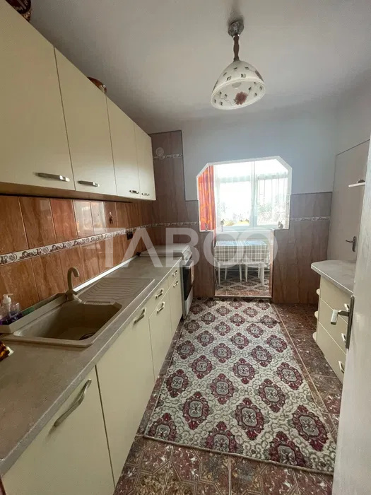 Apartament 2 camere decomandat 62 mp pivnita zona Central-Dioda Sibiu