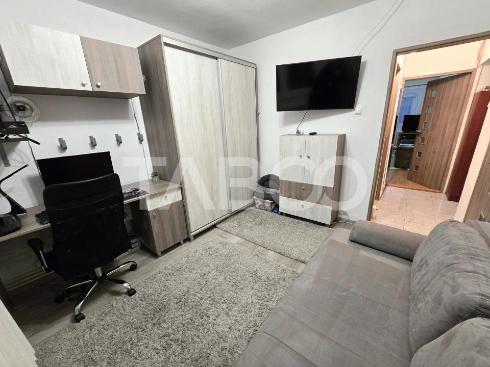 Apartament 2 camere decomandat balcon pivnita Terezian Sibiu