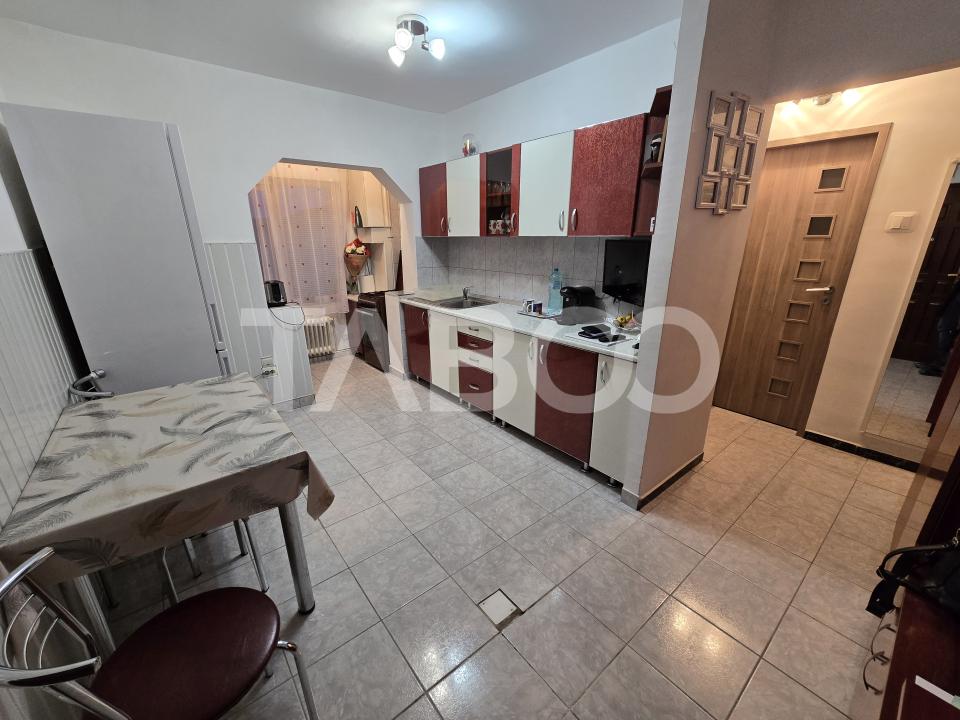 Apartament 2 camere decomandat balcon pivnita Terezian Sibiu in Sibiu - Constantin Nottara
