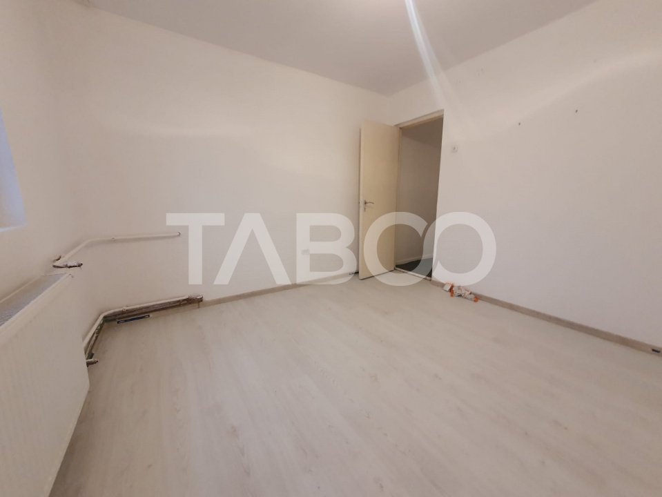 Apartament 2 camere decomandat bloc de caramida 48 mp utili