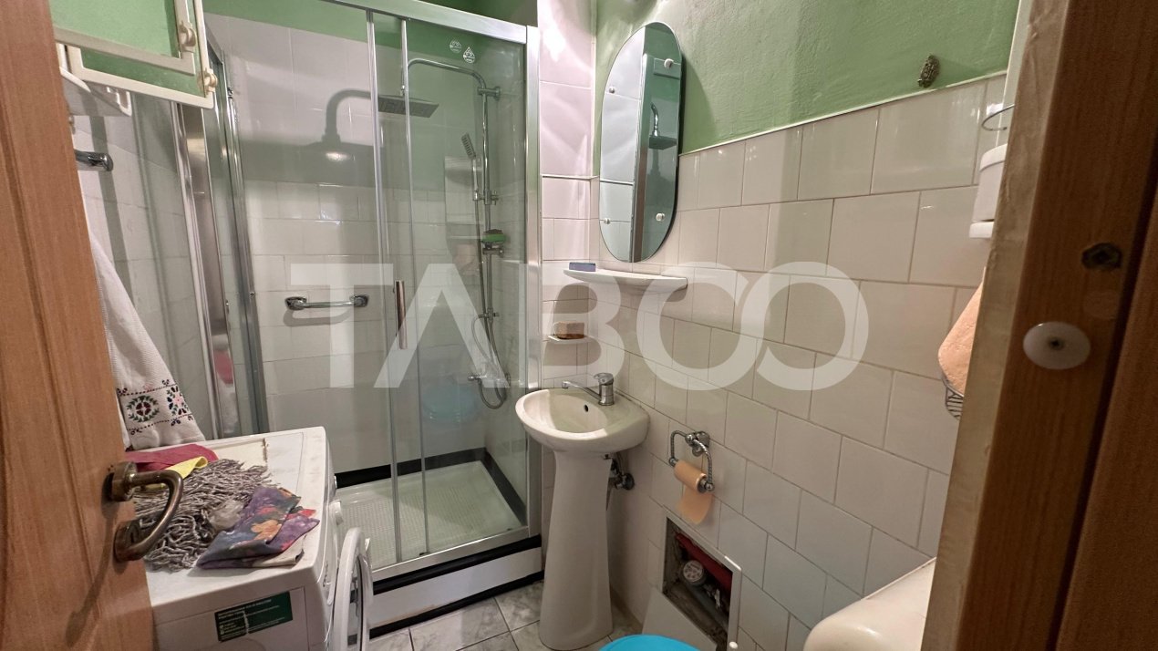 Apartament 2 camere decomandat cu balcon zona Strand Sibiu 