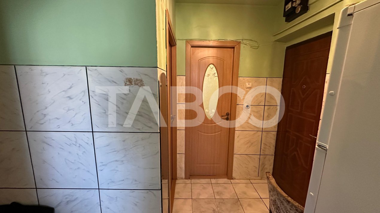 Apartament 2 camere decomandat cu balcon zona Strand Sibiu 