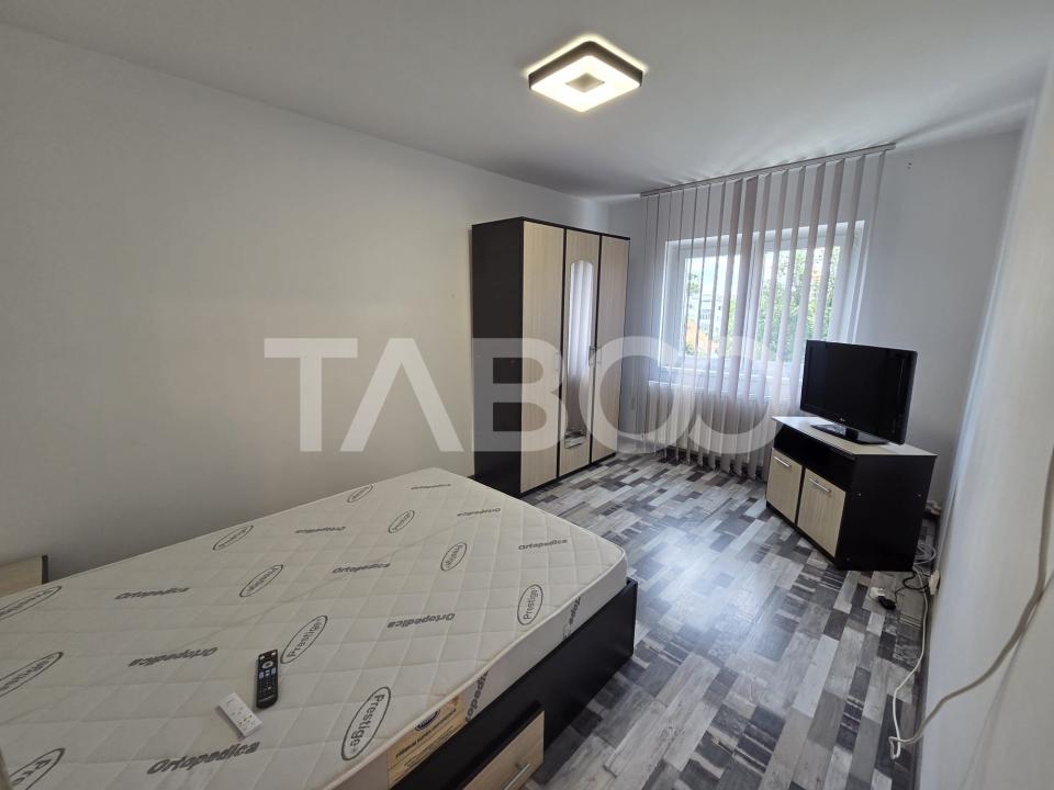 Apartament 2 camere decomandat de vanzare zona centrala 52 mp utili 
