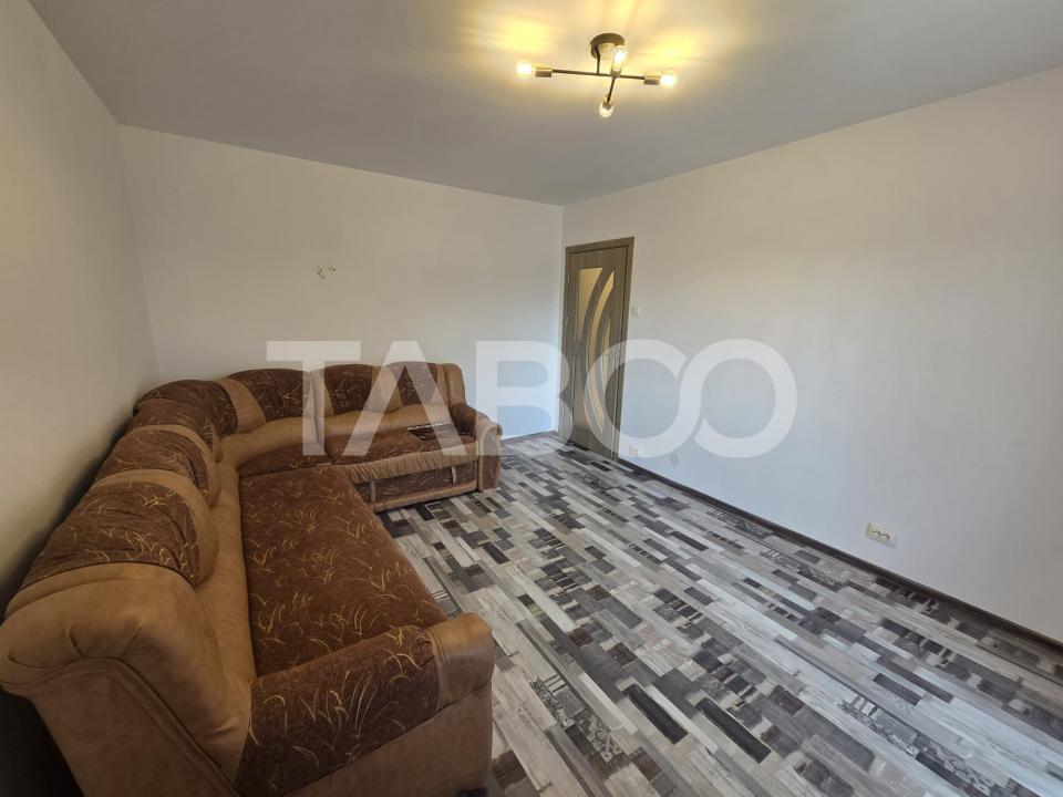 Apartament 2 camere decomandat de vanzare zona centrala 52 mp utili 