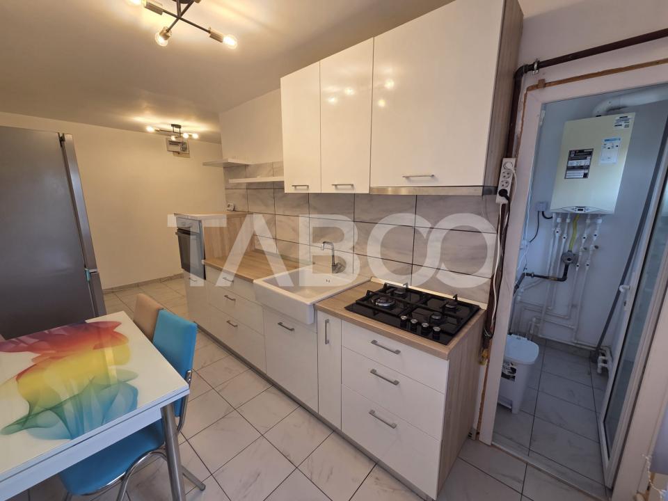 Apartament 2 camere decomandat de vanzare zona centrala 52 mp utili 