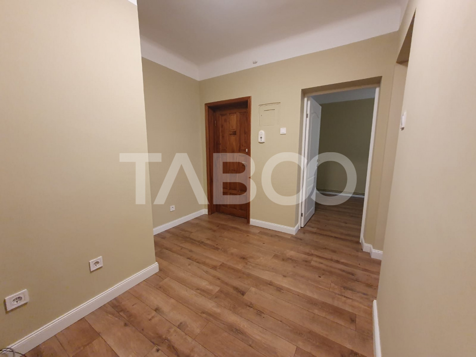 Apartament 2 camere decomandat etaj 1 zona Negoiu bloc de caramida