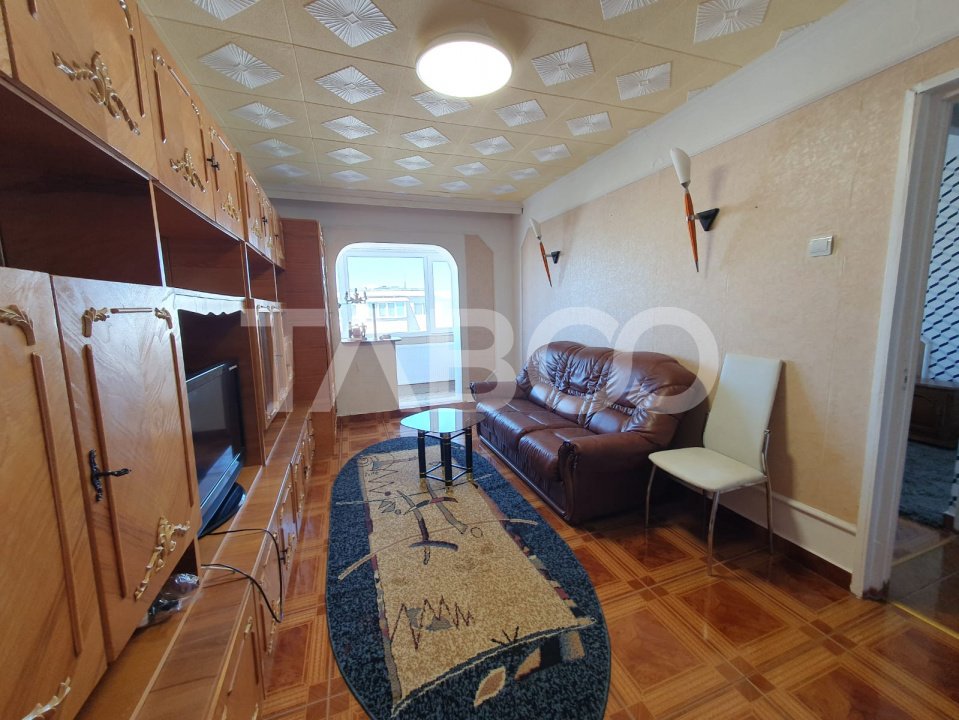 Apartament 2 camere decomandat etaj 4 zona Teiului 50 mp 