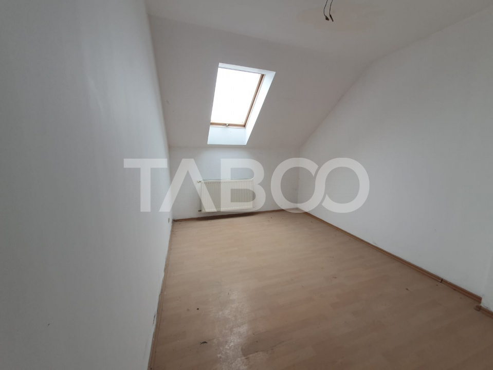 Apartament 2 camere decomandat etaju 5 structura BCA 40 mp zona Negoiu