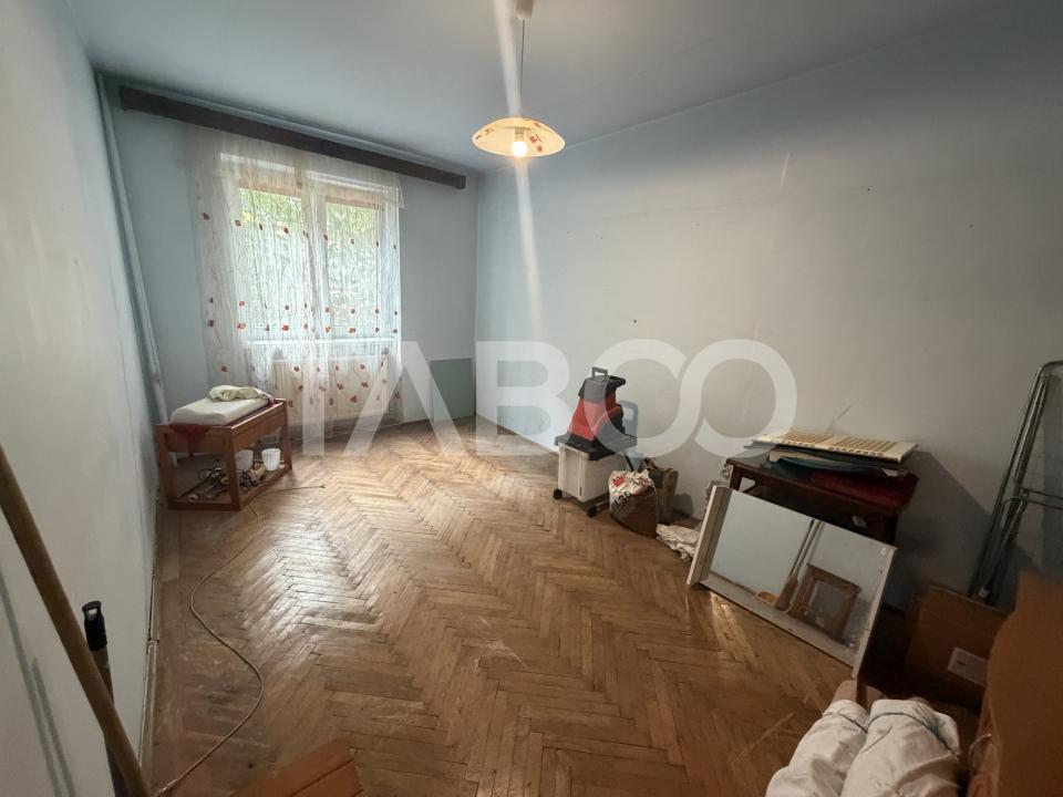 Apartament 2 camere decomandat parter gradina zona Negoiu in Fagaras - Negoiu