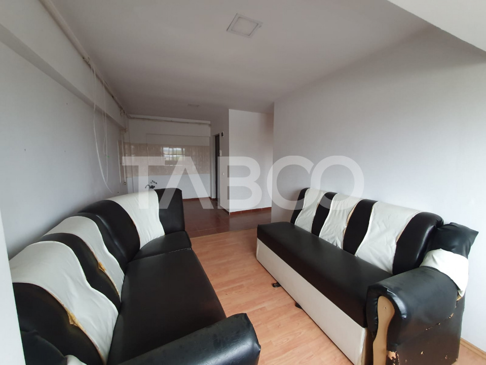 Apartament 2 camere decomandat structura BCA 38 mp etaj 3 zona Negoiu