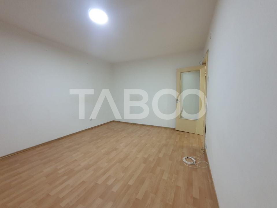 Apartament 2 camere decomandat Zona Stejarului 55 mp utili