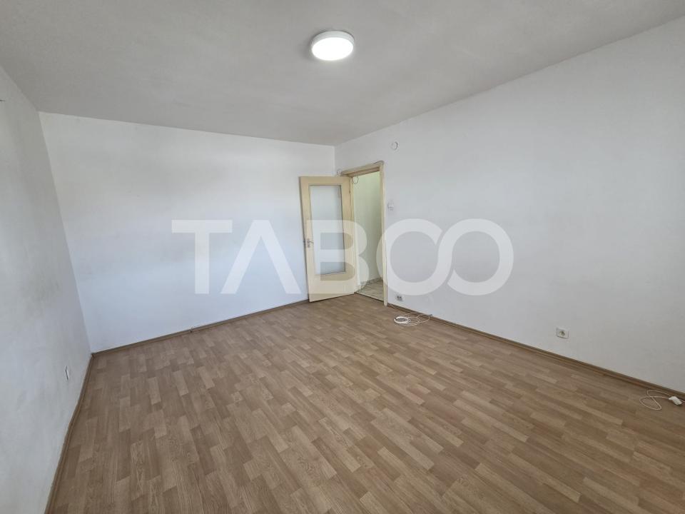 Apartament 2 camere decomandat Zona Stejarului 55 mp utili