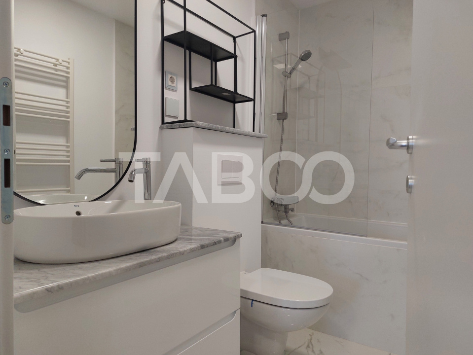 Apartament 2 camere decomandate 43 mp renovat modern balcon Cisnadie