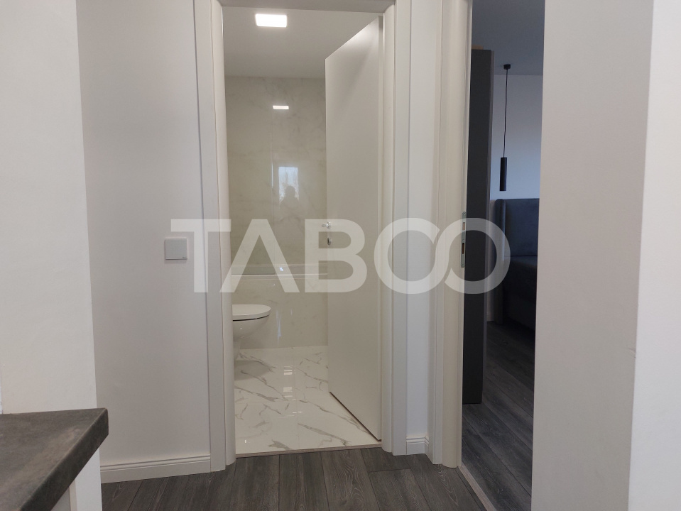 Apartament 2 camere decomandate 43 mp renovat modern balcon Cisnadie