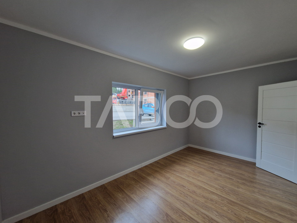 Apartament 2 camere decomandate 54 mp utili loc de parcare Cristian
