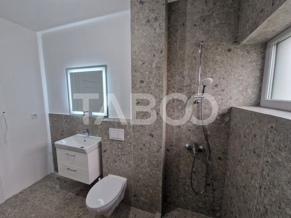 Apartament 2 camere decomandate 54 mp utili loc de parcare Cristian
