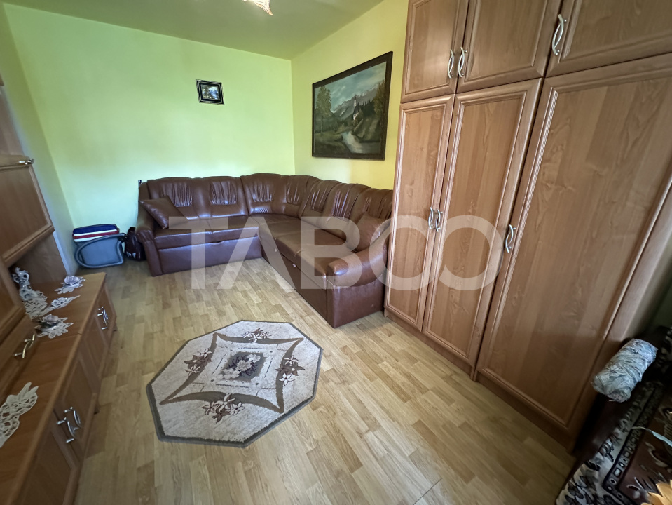 Apartament 2 camere etaj 3 complet mobilat si utilat Zona Plopului