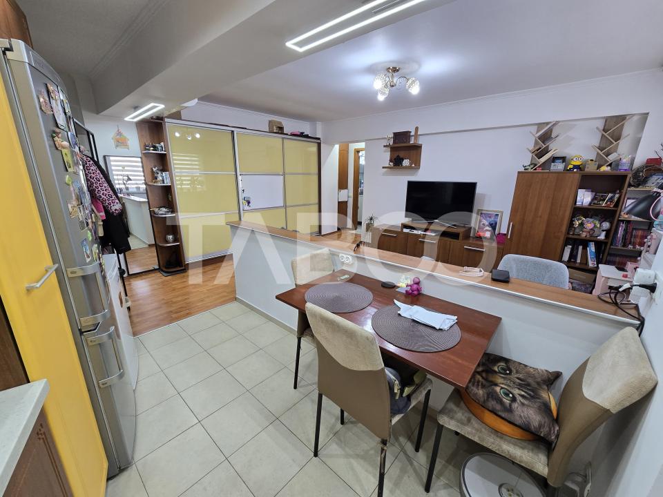 Apartament 2 camere etaj intermediar 1 mobilat lift Turnisor Sibiu
