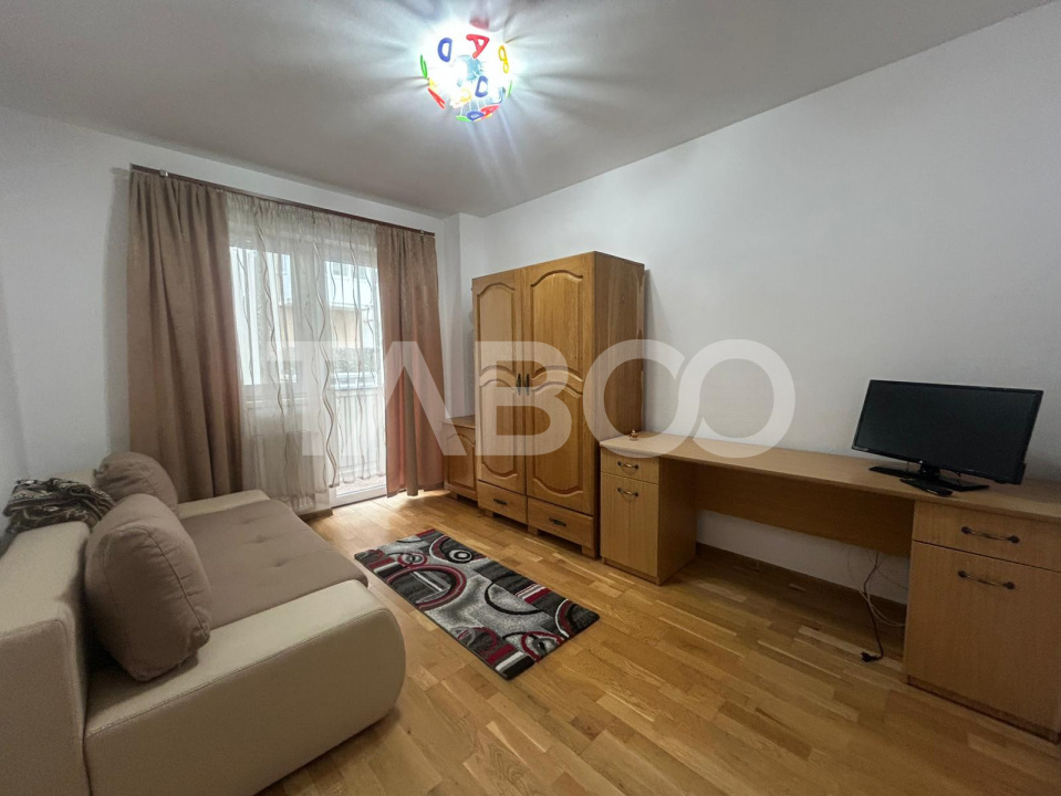 Apartament 2 camere etaj intermediar de inchiriat cu balcon si parcare