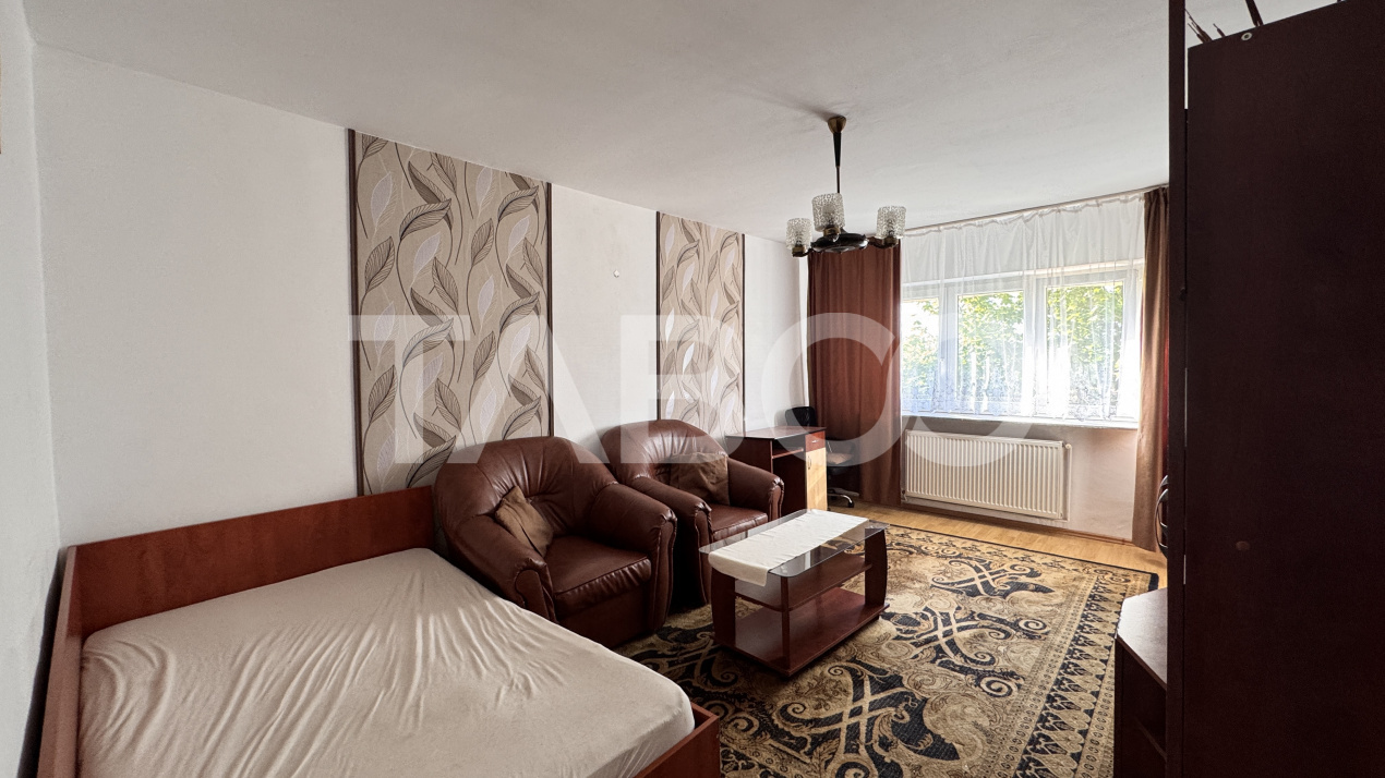 Apartament 2 camere mobilat decomandat 50mp balcon Vasile Aaron Sibiu