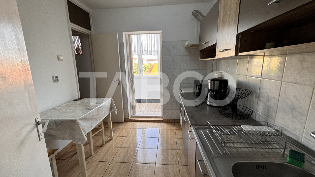 Apartament 2 camere mobilat decomandat 50mp balcon Vasile Aaron Sibiu