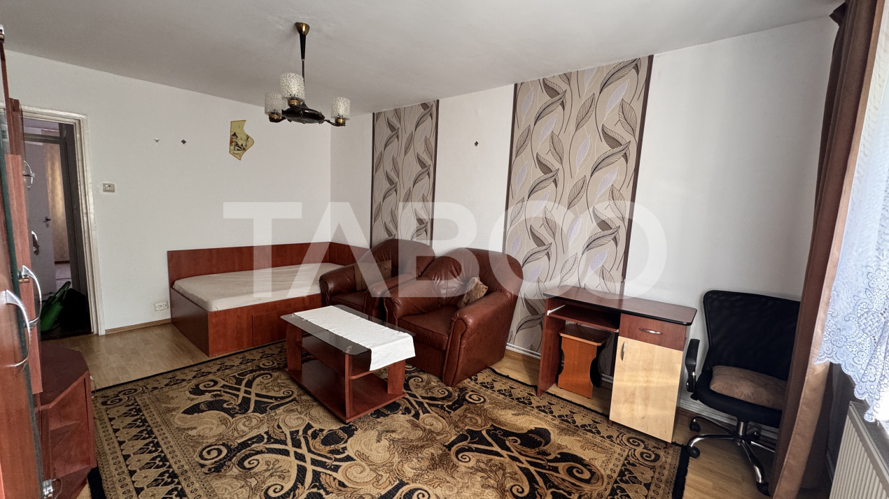 Apartament 2 camere mobilat decomandat 50mp balcon Vasile Aaron Sibiu