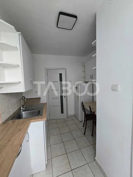 Apartament 2 camere mobilat si utilat de inchiriat  55 mpu 