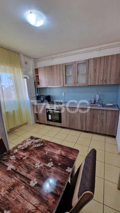 Apartament 2 camere mobilate utilate de inchiriat balcon zona Terezian