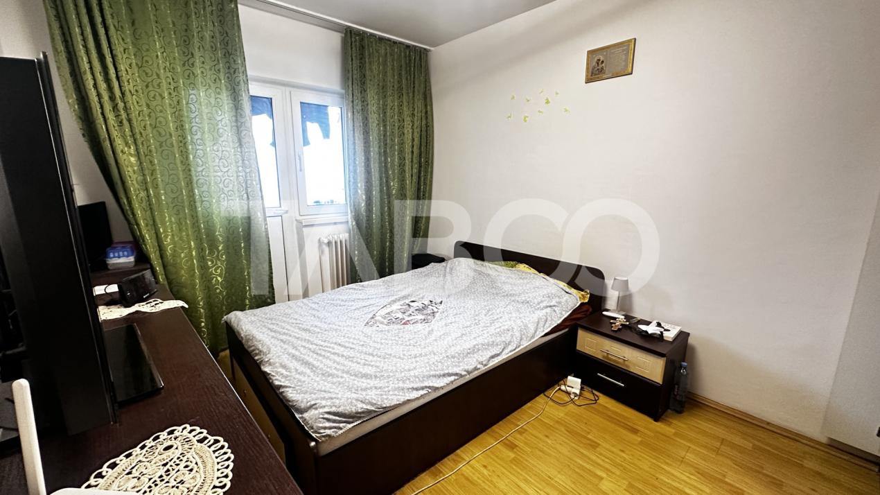 Apartament 2 camere mobilate utilate de inchiriat zona Vasile Aaron