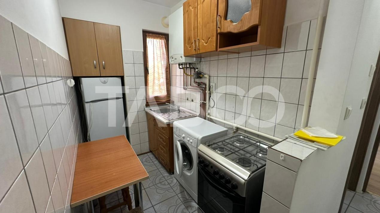 Apartament 2 camere mobilate utilate etaj intermediar Mihai Viteazu