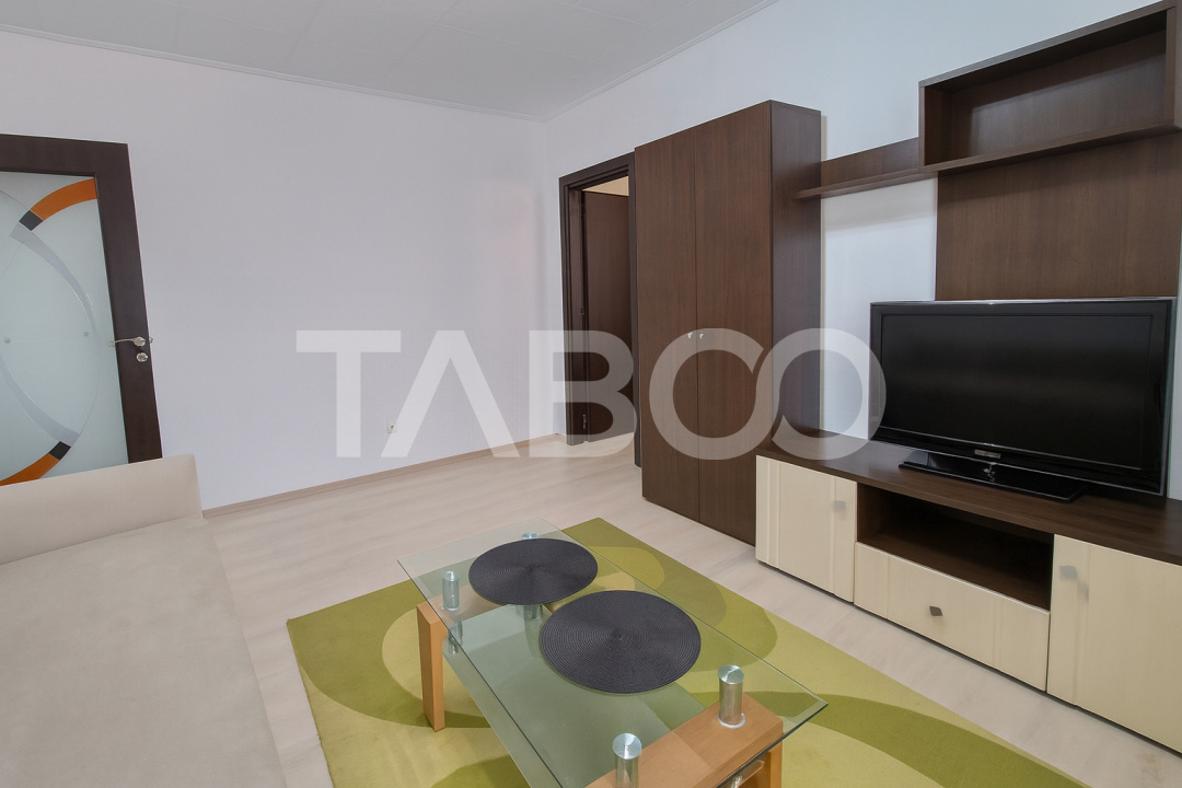 Apartament 2 camere pivinita si balcon de vanzare in Vasile Aaron