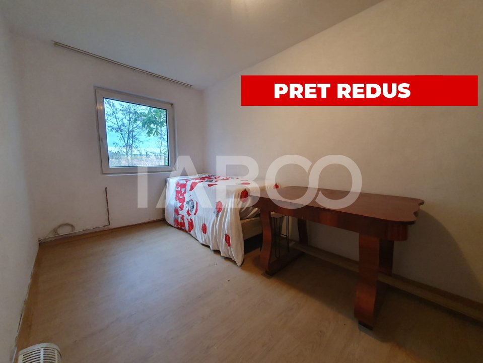 Apartament 2 camere semidecomandat 40 mp utili + 3 mp balcon etaj 2 in Fagaras - Narciselor