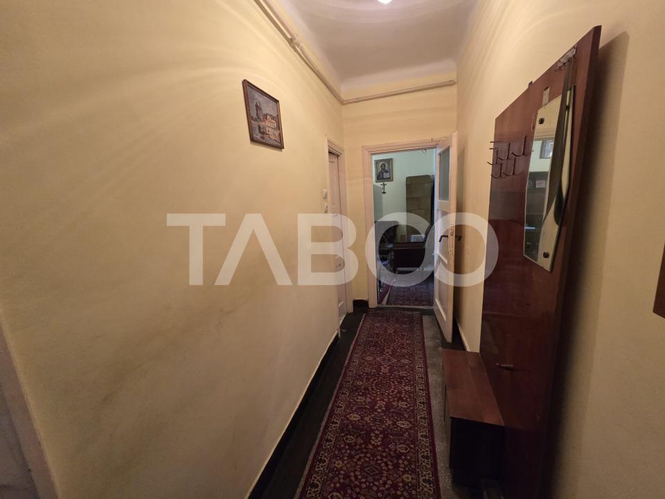 Apartament 2 camere semidecomandat 42 mp utili etajul 1 zona Negoiu